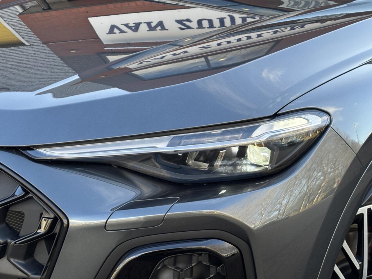 Audi Q5 e-hybrid Quattro 252pk S-Line Pano Luchtvering Trekhaak 21'' BTW