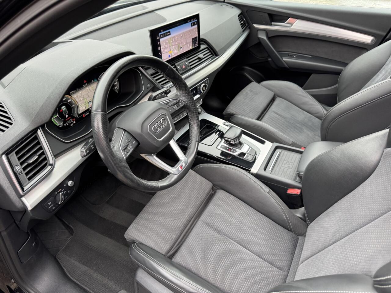 Audi Q5 55 TFSI e S-Line 367 Pk Pano HUD 360 Camera Massage