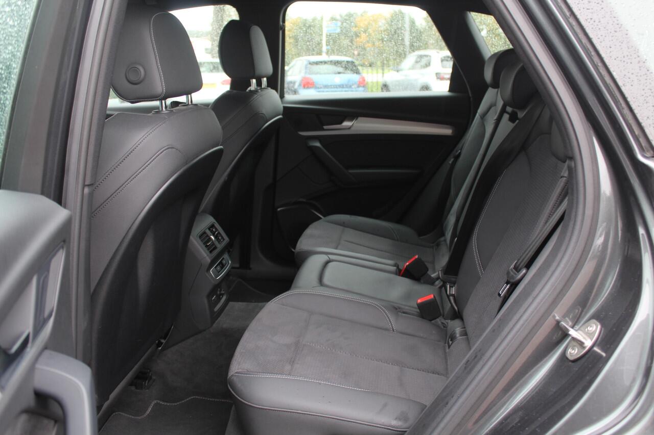 Audi Q5 50 TFSI e S edition NL Auto! / 360Camera / Half leder / 20'' / Adapt.cruise / BTW Auto