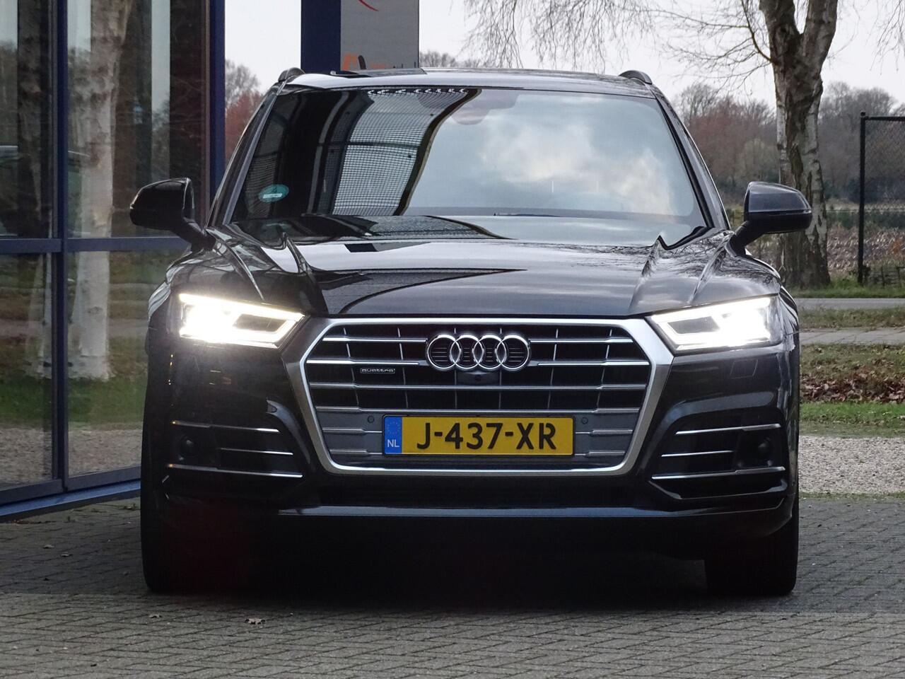 Audi Q5 45 TFSI quattro S edition TREKHAAK AUTO VOL OPTIES