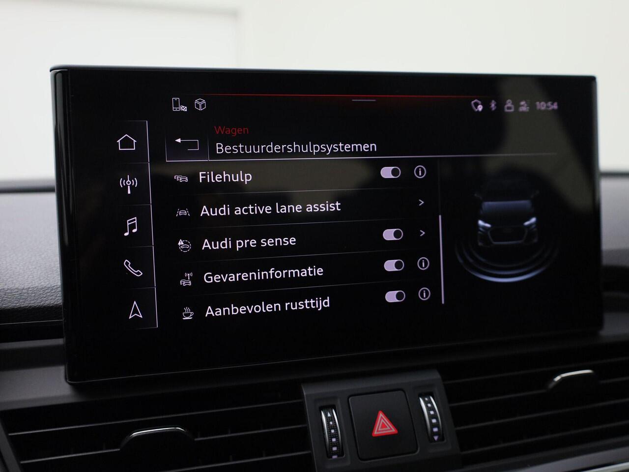 Audi Q5 50 TFSIe 220kW 299PK S Line · Panoramadak · Trekhaak · Achteruitrijcamera ·