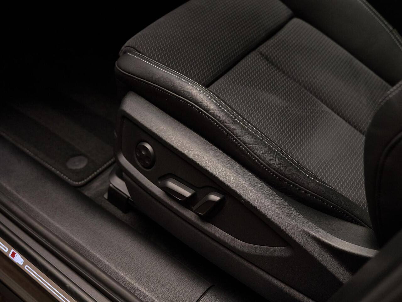 Audi Q5 Sportback 50 TFSI e S Edition Competition, NL-auto, pano, tr.haak, 21", matrix-LED, ACC, keyless, privacy