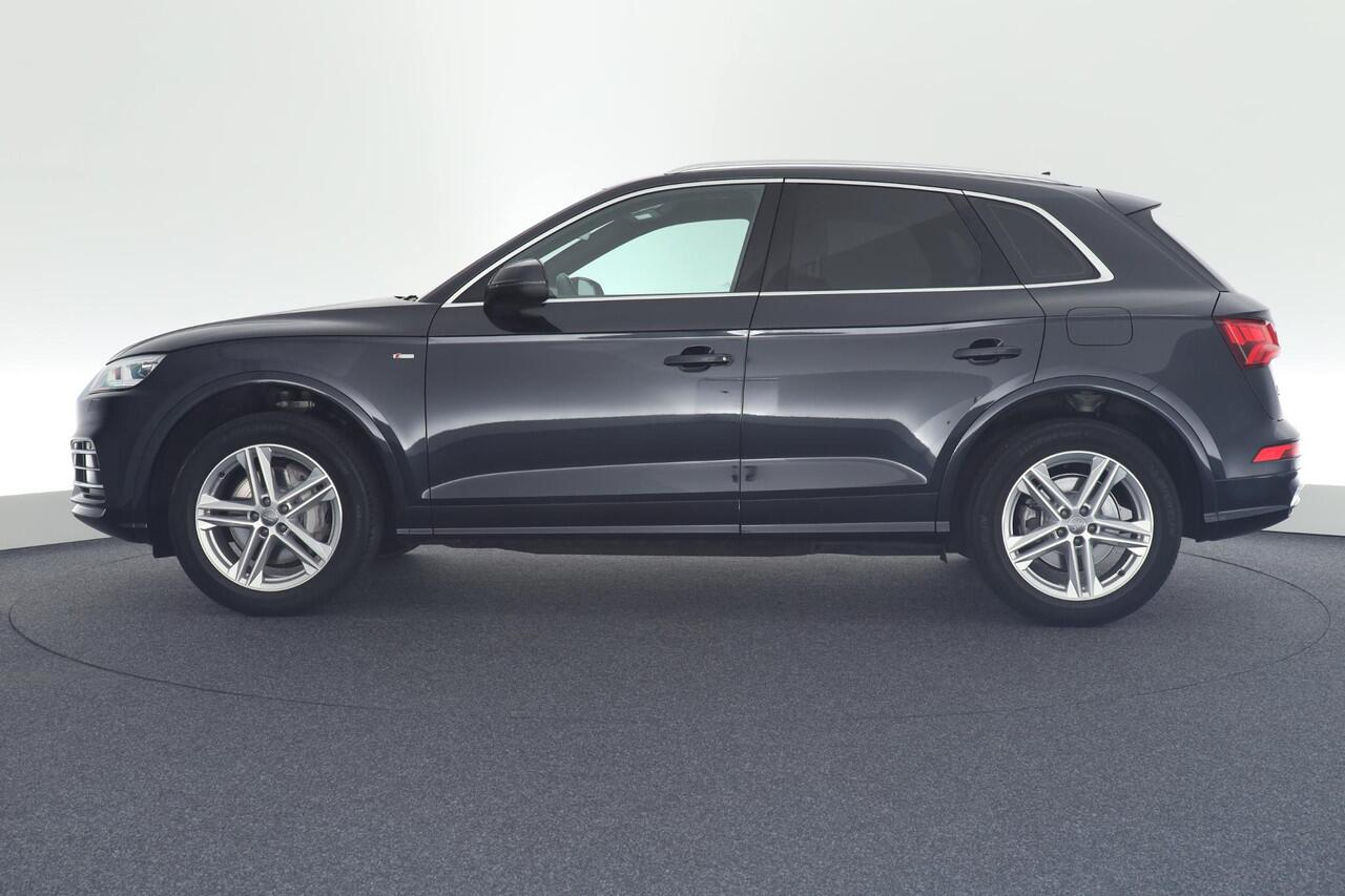 Audi Q5 50 TFSI e 299pk quattro 2x S-Line Camera Navigatie