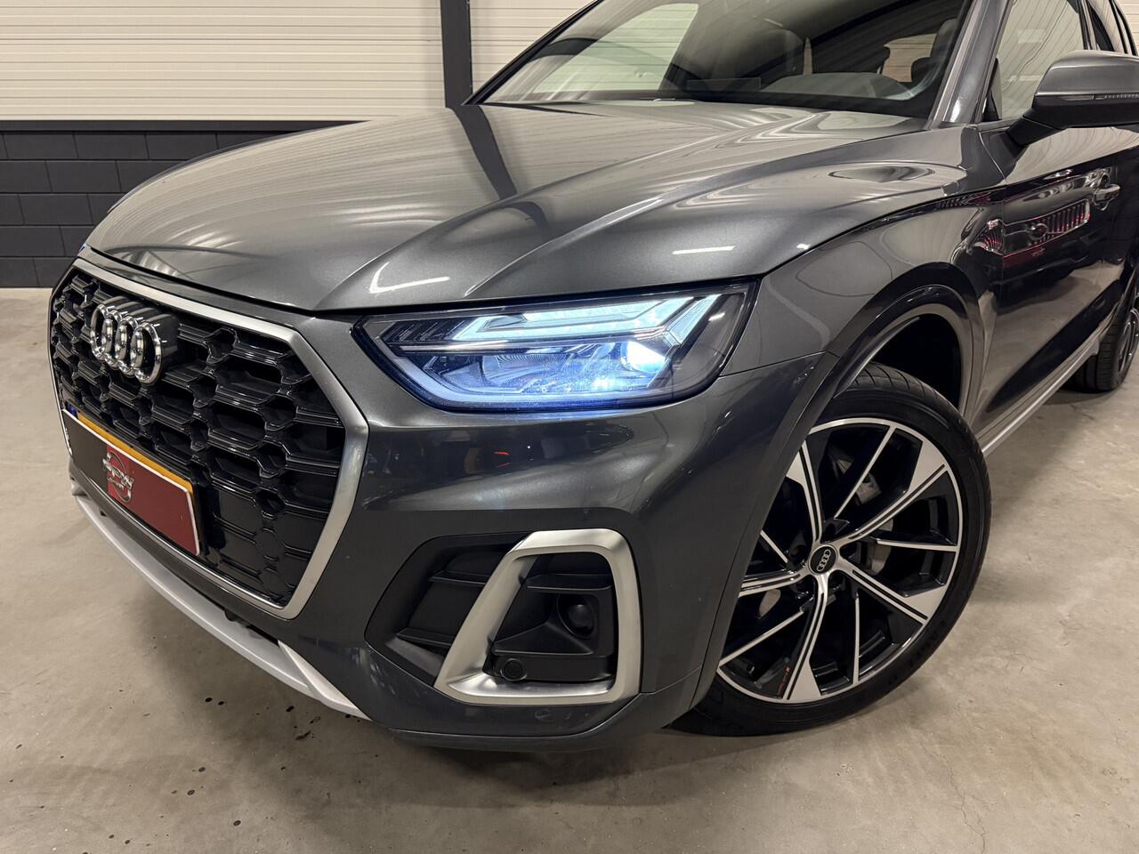 Audi Q5 50 TFSI e S-Line PANO/TREKHAAK/MASSAGE/ACC/KEYLESS/21"/CAMERA/CARPLAY/DONKERE HEMEL/STANDKACHEL/EL.A.KLEP/PRIVACY/DAYTONAGRAU/VOLLEDIG AUDI DEALER HISTORIE, NET OH BEURT GEHAD