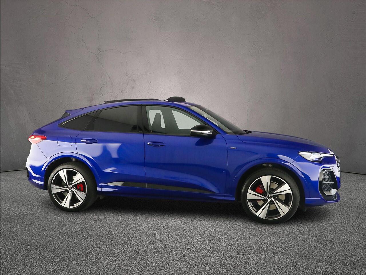 Audi Q5 Sportback 2.0 TFSI e-hybrid quattro S Edition Comp. | Pano | Luchtvering | OLED | Trekhaak | Head Up | 21 inch | Tech Pack Pro | Keyless | Matrix LED | 360cam