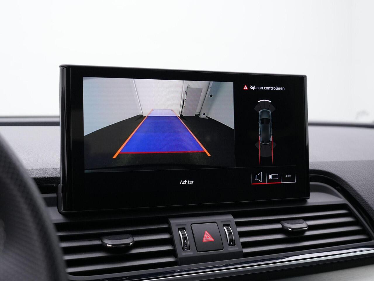 Audi Q5 50 TFSI e 299 pk quattro S-Line | Panoramadak | Trekhaak | Fijnnappa leder | Geheugenstoel | Matrix LED | Achteruitrijcamera