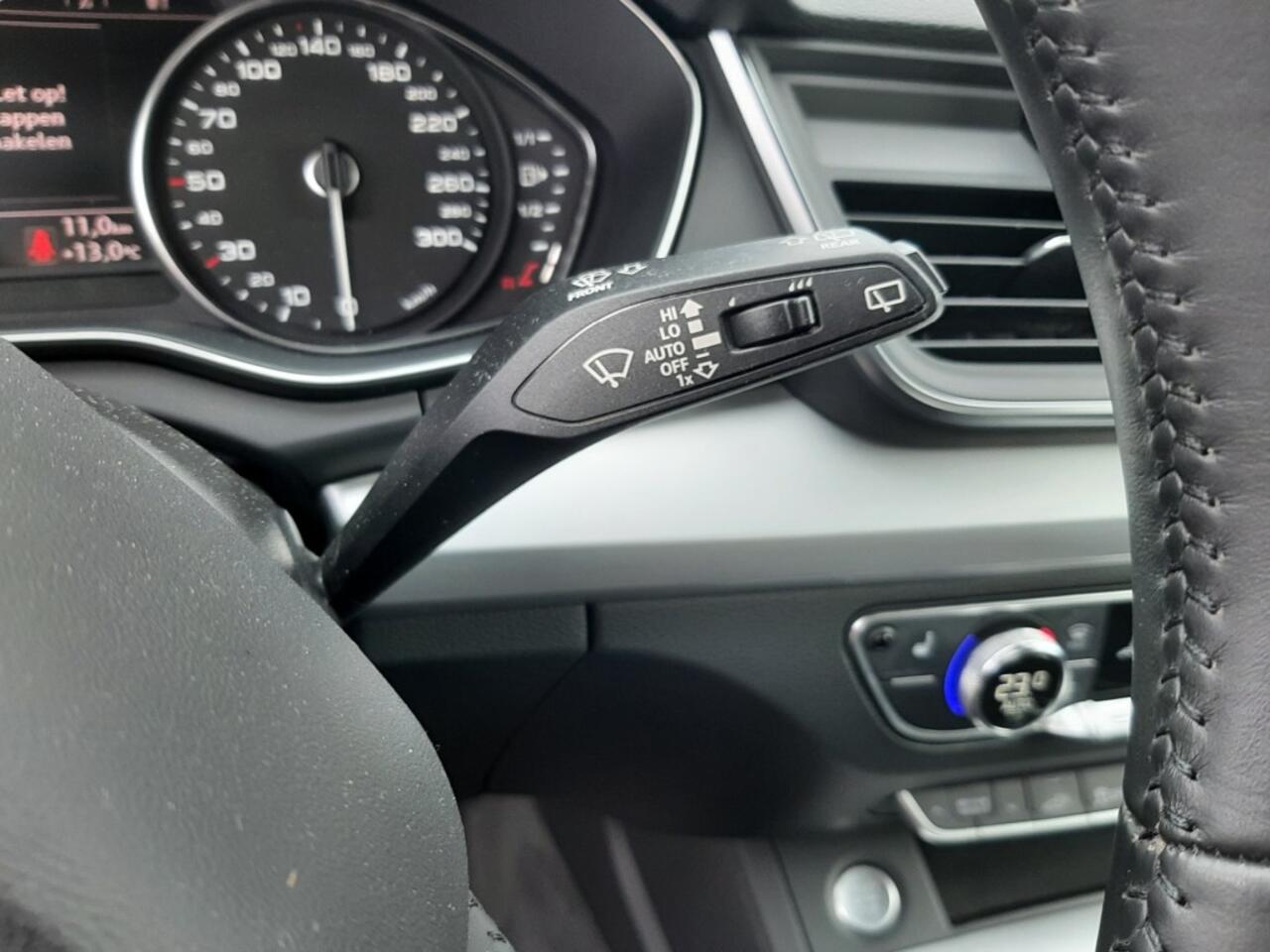 Audi Q5 50 TFSi-e PHEV Plug-In Quattro S-Line Airco Navigatie Bluetooth Cruise-control