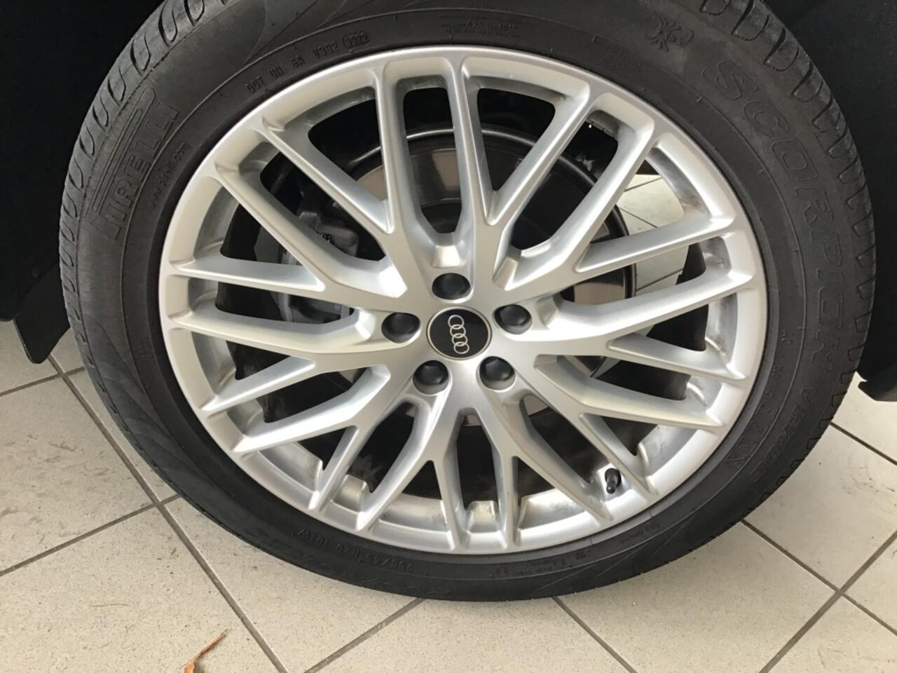 Audi Q5 50 TFSI e S ed Comp.