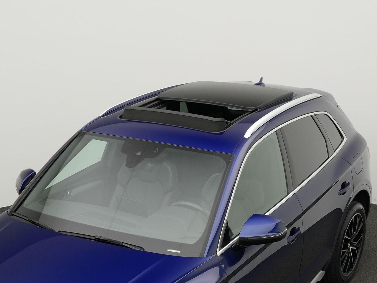 Audi Q5 50 TFSI e 299 pk S-tronic S edition / S-Line | Panoramadak | Rondomzicht camera | Matrix LED | Side Assist | Afgevlakt sportstuur