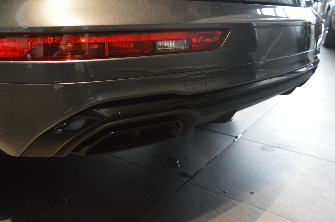 Audi Q5 50 TFSI e 3X S-LINE navi pano trekhaak keyless 19 inch !!