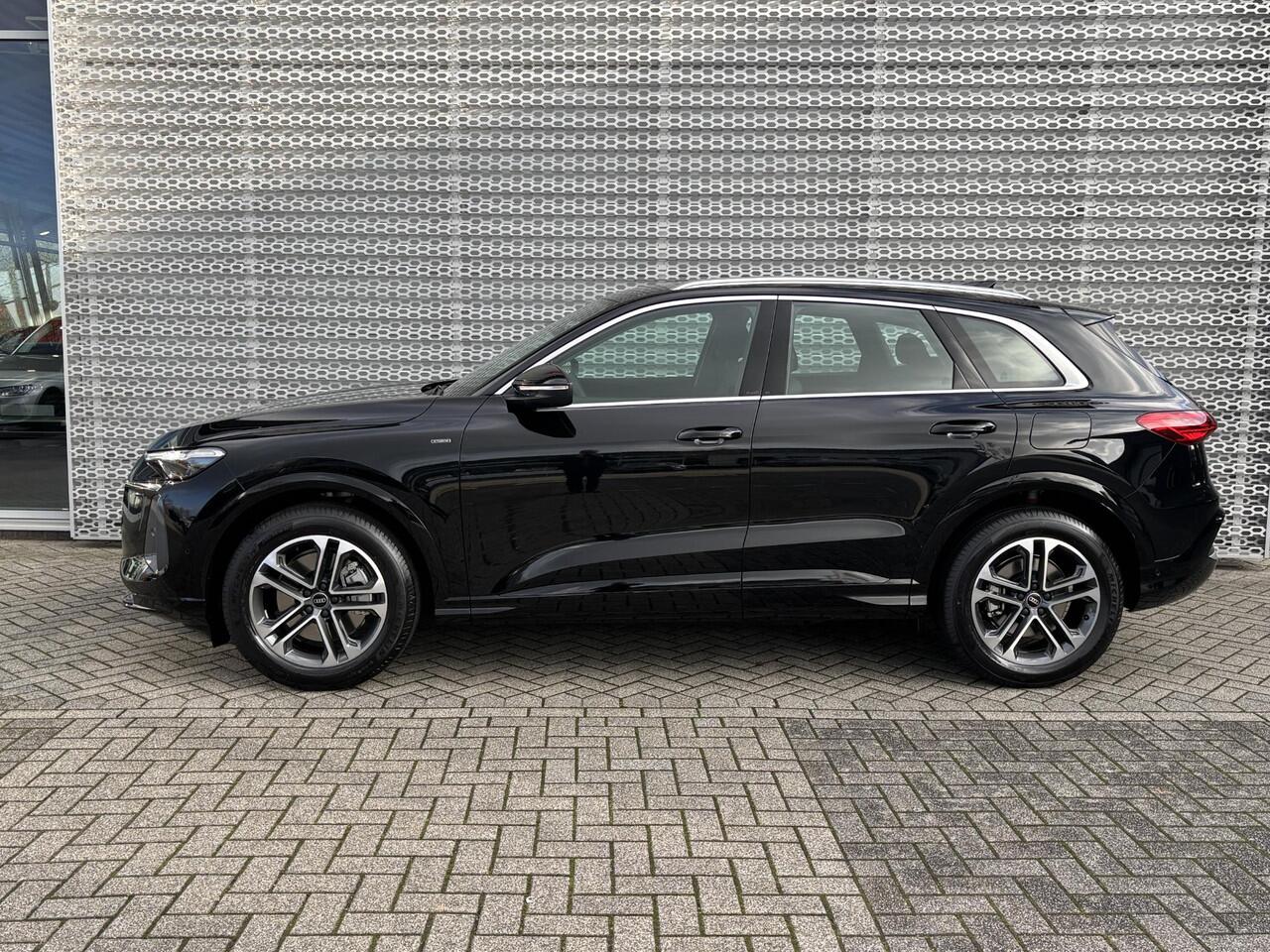 Audi Q5 Advanced edition e-Hybrid 220 kW / 299 PK | Passagiersdisplay | Head-up display | Bang & Olufsen Audio | Luchtvering