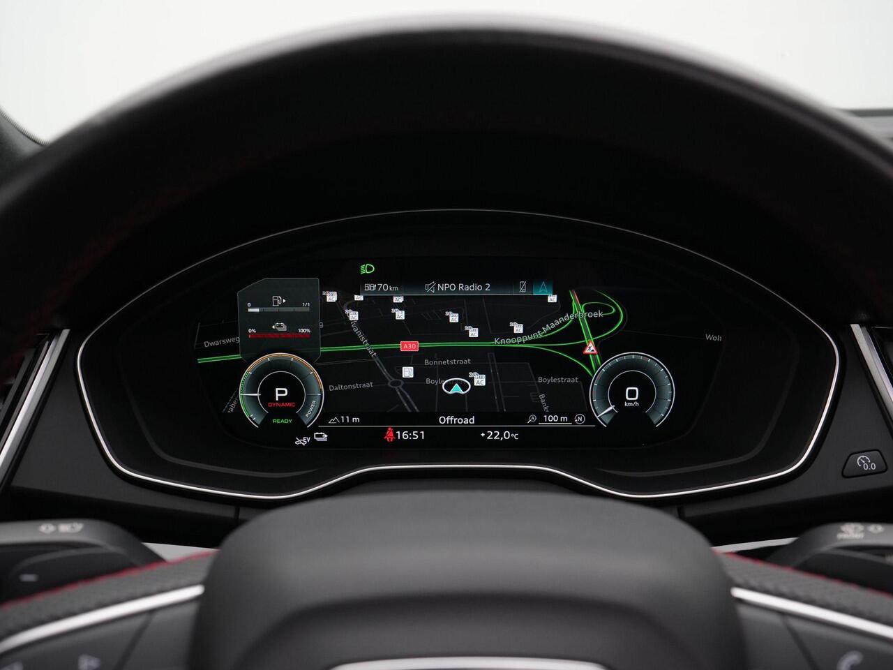 Audi Q5 Sportback 55 TFSI e 367 pk S-tronic S edition / S-Line | Panoramadak | Luchtvering | Leder/alcantara (rood gestikt) | Rondomzicht camera | Geheugenstoel | Bang & Olufsen | Matrix LED