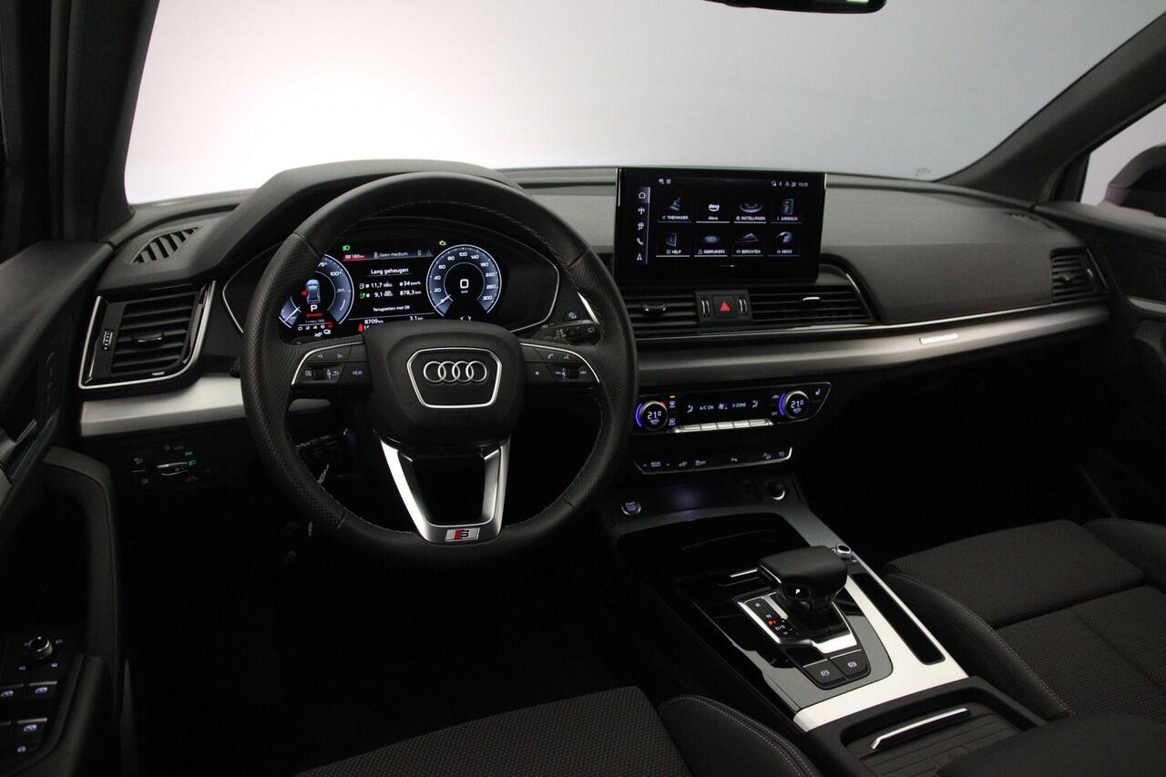 Audi Q5 50 TFSI e quattro 299pk Advanced Edition | Tour Pack | Trekhaak | Keyless | Optiek Zwart | Audi Sound | 19 inch | Stoelverwarming V+A | Zonscherm achter