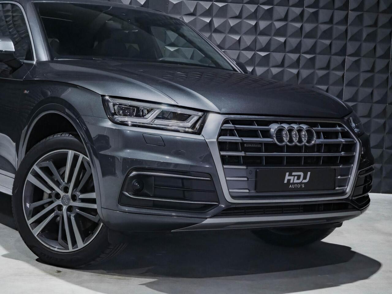 Audi Q5 50 TFSI e quattro S edition | Pano | Matrix |Side | Amb 30 kleurig |Tour | Stad |