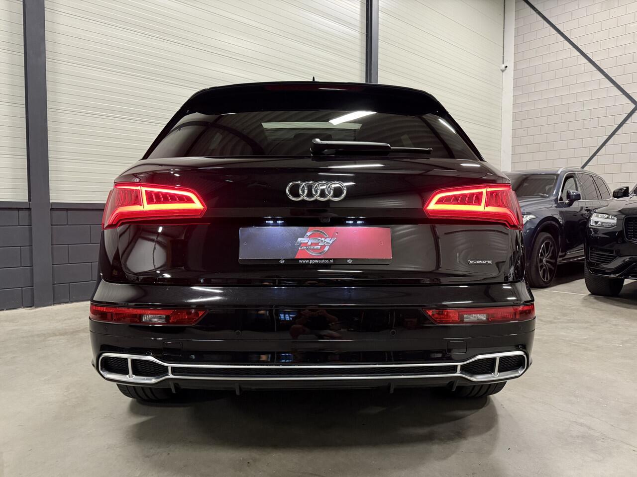 Audi Q5 55 TFSI e quattro Competition 367PK S-Line PANO/LUCHTVERING/TREKHAAK/360CAMERA/MASSAGE/KEYLESS/MATRIX/VIRTUAL/CARPLAY/SFEER/19"/PRIVACY/3X S-LINE/MYTHOSSCHWARZ METALLIC/VOLLEDIG AUDI DEALER HISTORIE,NET OH BEURT GEHAD BIJ 152.329KM