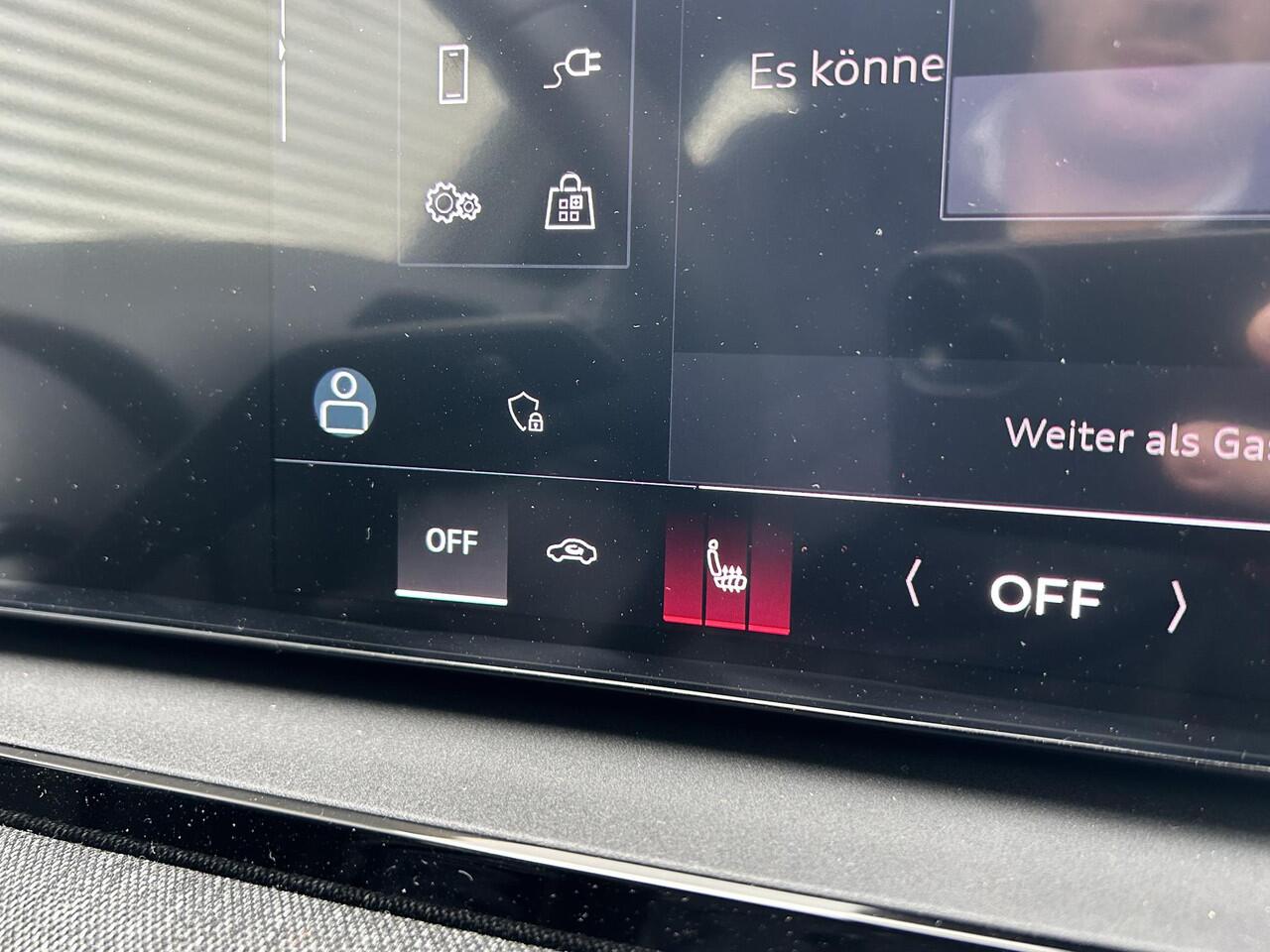 Audi Q6 e-tron S edition (B1) e-tron perf 100Kwh 225 kW / 306 PK | Luchtvering | Stuurwielverwarming | Matrix | Keyless Entry | Elektrische Stoel | Stoelverwarming voor-achter |