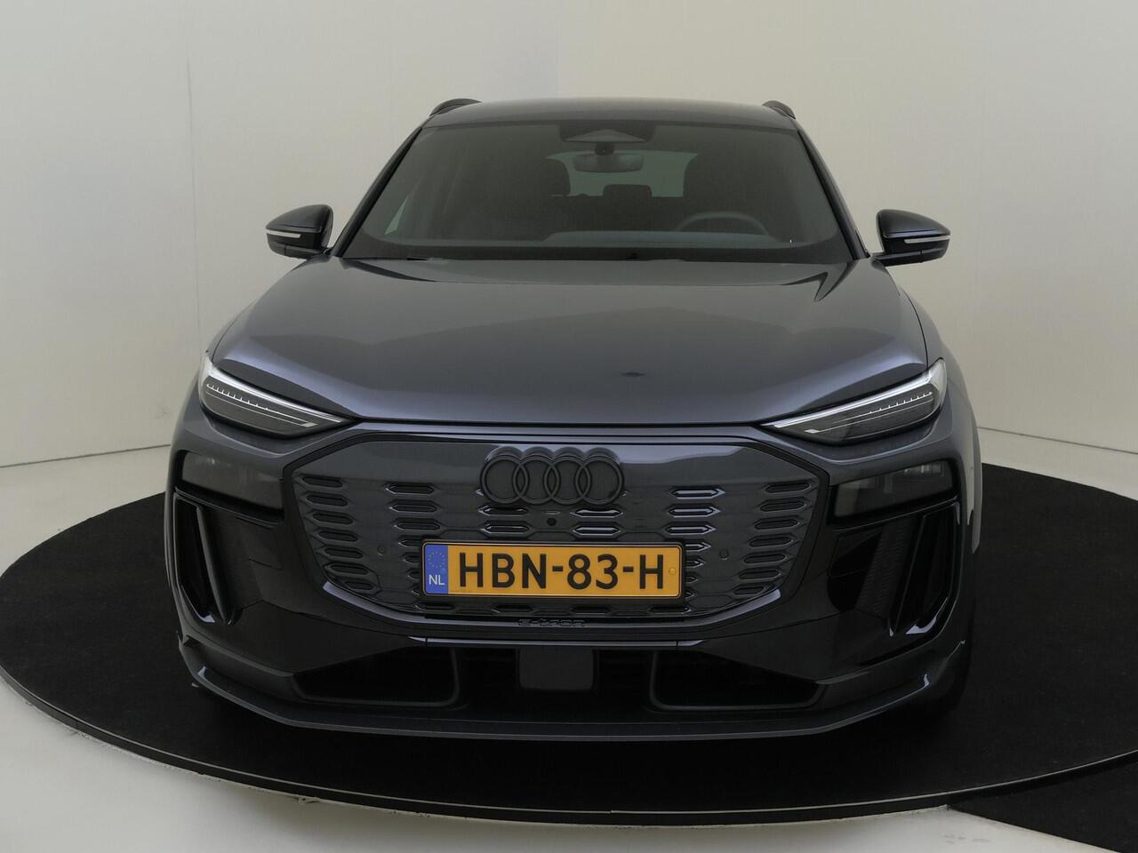 Audi Q6 e-tron S edition performance 100 kWh | Tech Pro | 21 inch LM velgen | Privacy glass | Luchtvering | Sportstoelen