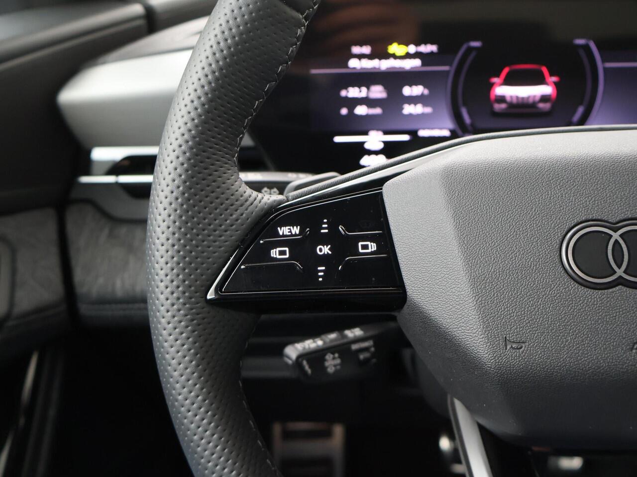 Audi Q6 e-tron S edition e-tron performance 100kWh | Luchtvering | elektrisch verstelbare, verwarmbare stoelen en stuurwiel | Adaptive Cruise Controle | 360 graden camera