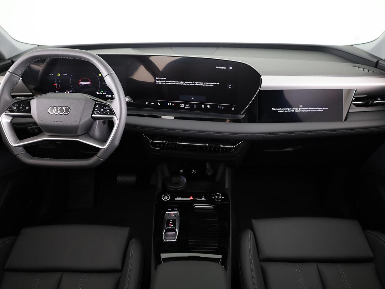 Audi Q6 e-tron Advanced edition 83Kwh 252 pk SUV | Tech pakket plus | Glazen panoramadak | Sportstoelen | Frunk |