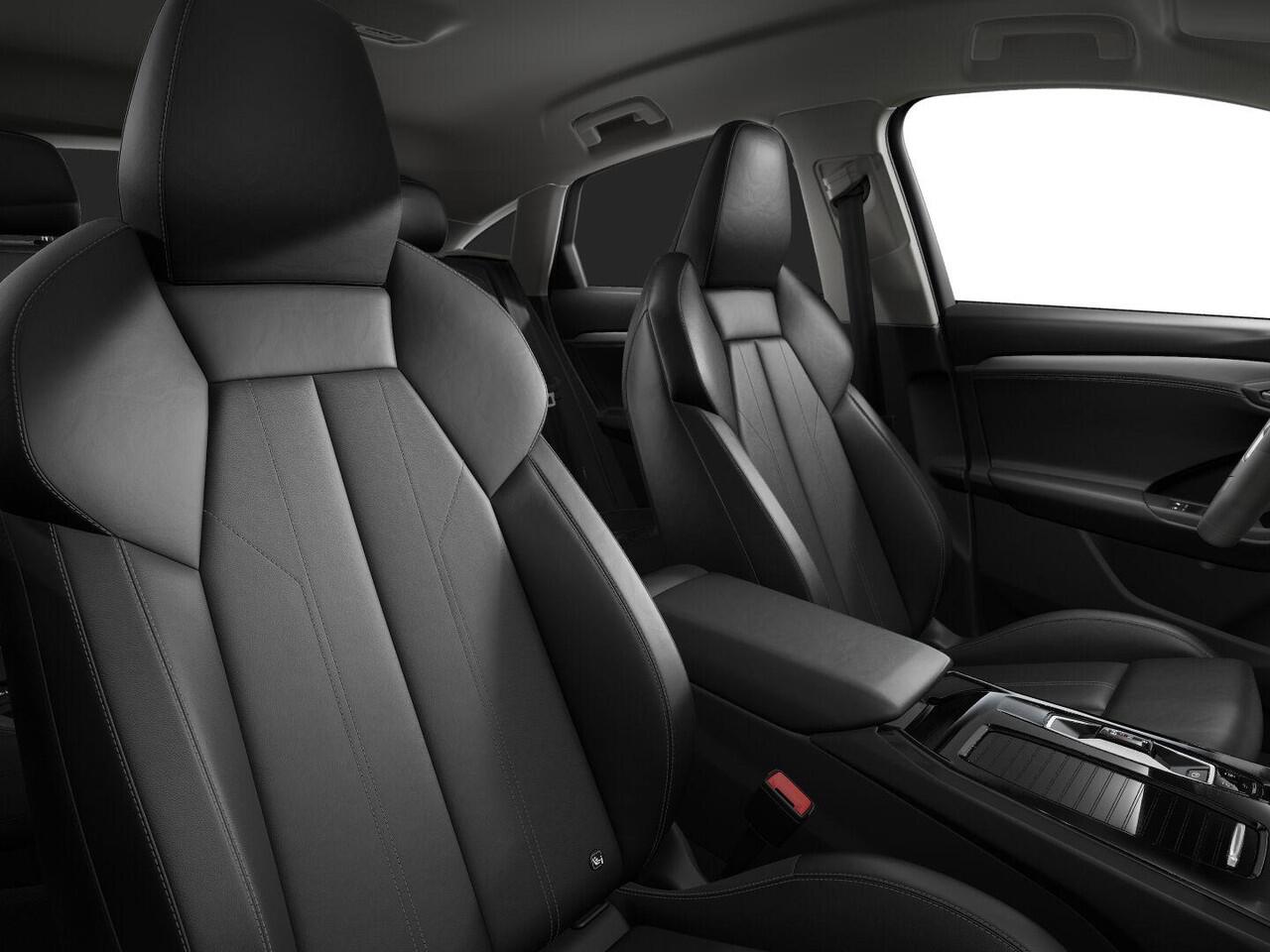 Audi Q6 Sportback e-tron Advanced edition 83Kwh 252 pk Sportback | Techniek pakket plus | Sportstoel voor leder | Optiek pakket zwart | Privacy glas |