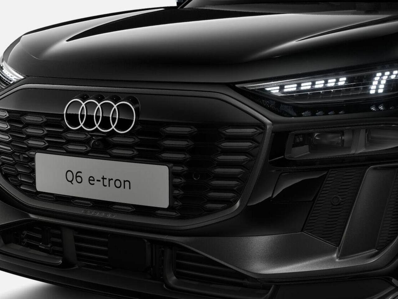 Audi Q6 e-tron Advanced edition 252 PK · Trekhaak, mechanisch draaibaar · Sportstoel zwart leder-kunstl.