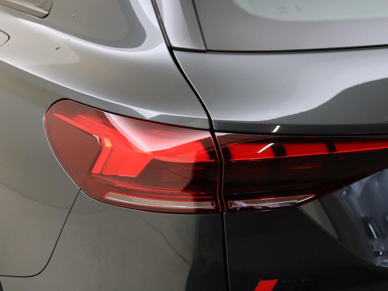 Audi Q6 e-tron S edition performance 100 kWh | Tech Pro | 360 camera | Comfortsleutel | Elek. verstelbare voorstoelen | Verwarmbaar stuurwiel