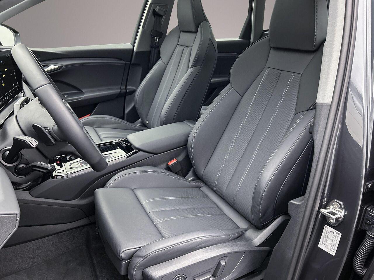 Audi Q6 e-tron 100 kWh quattro 388PK | Pano | Trekhaak | Luchtvering| Memory | Oled | Matrix | Tech pro | MMI-bijrijdersscherm | 360 Camera |