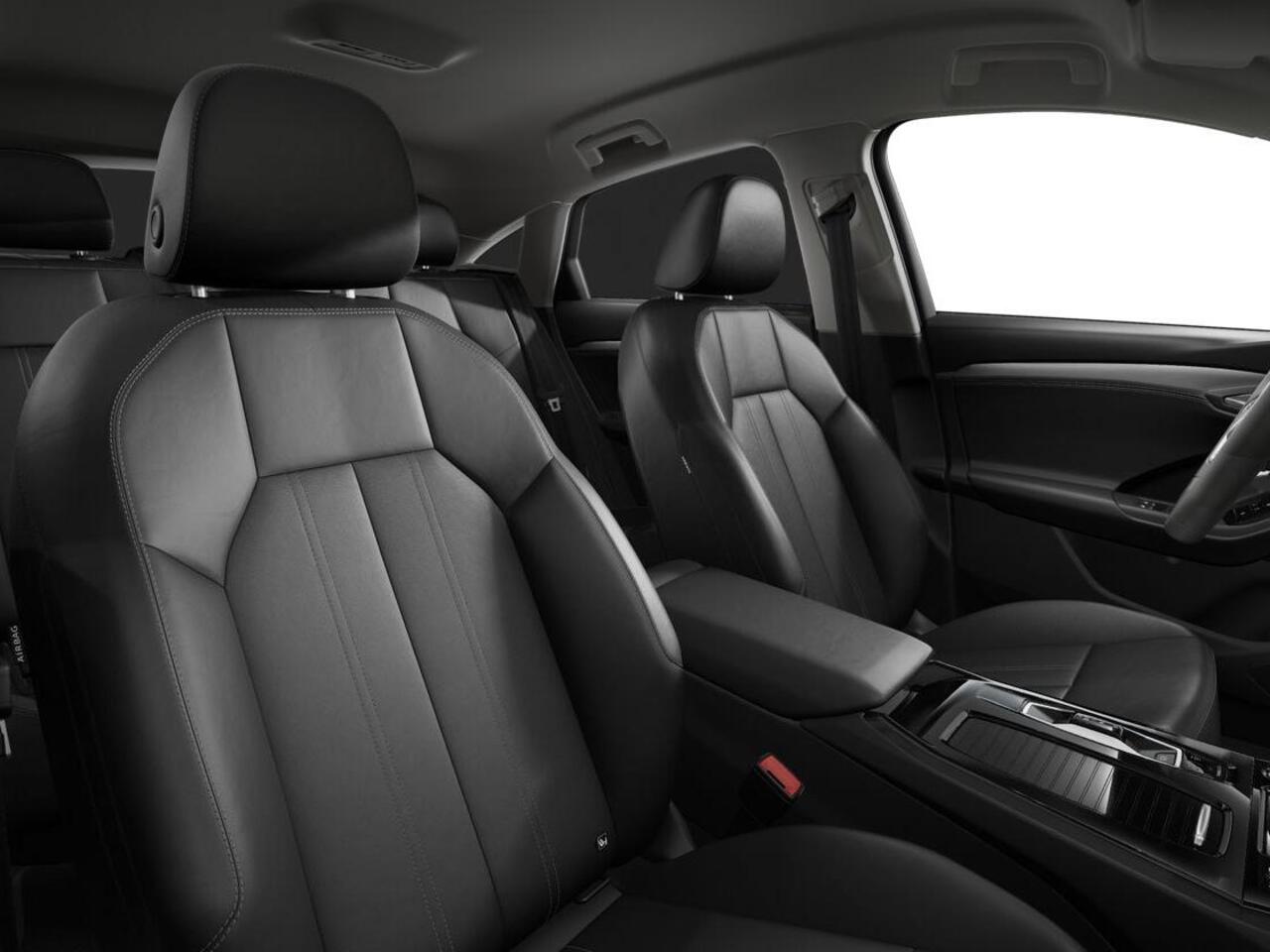 Audi Q6 Sportback e-tron Advanced edition 252 PK · Tech plus · Trekhaak, mechanisch draaibaar · Warmtewerend glas donker tint