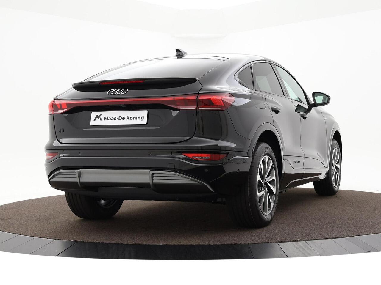 Audi Q6 Sportback e-tron Advanced edition 83Kwh 252 PK · Tech pro · Privacy glas · Sportstoelen leder