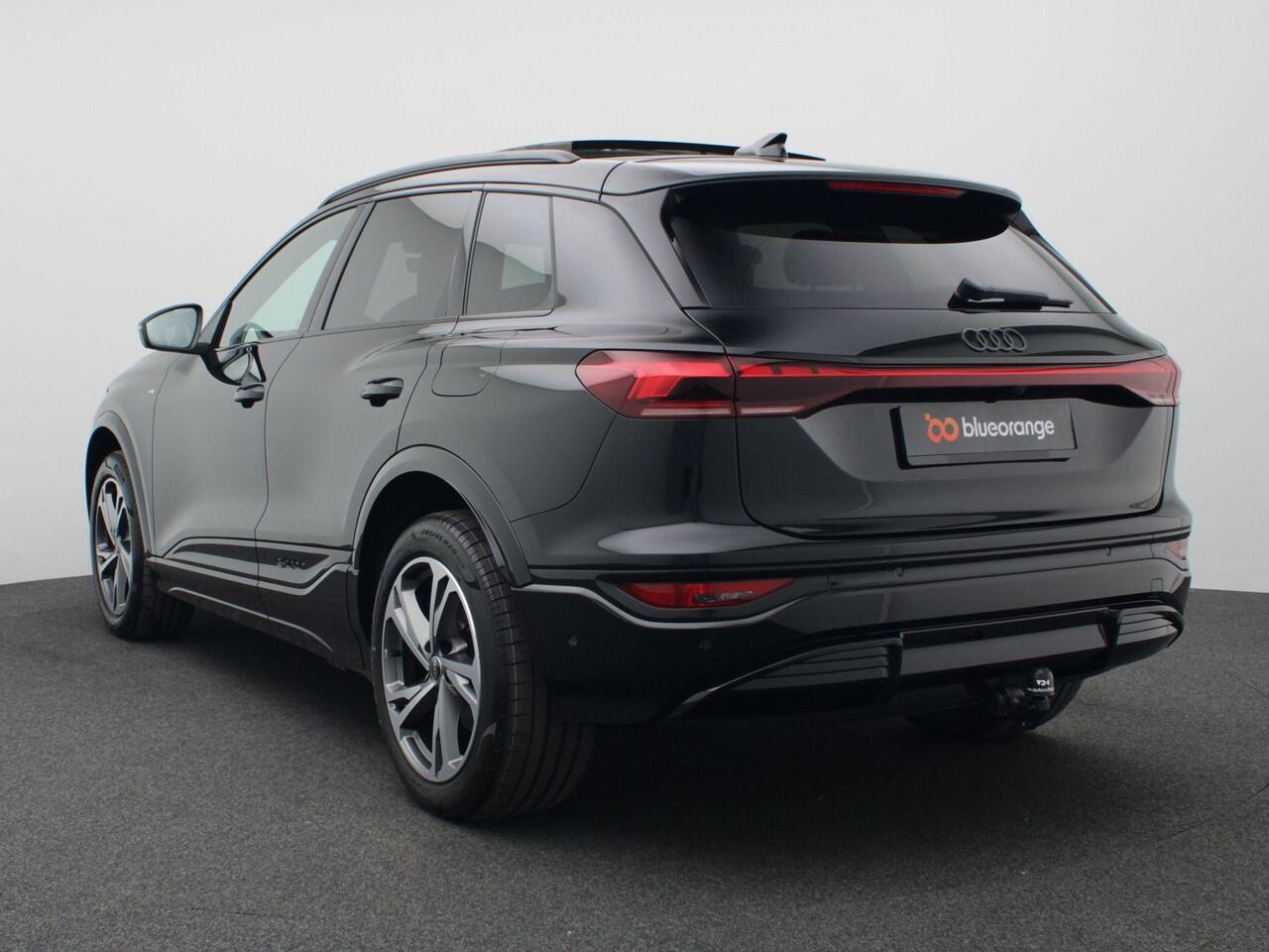 Audi Q6 e-tron Launch edition 83 kWh 252PK Panoramadak, Trekhaak, Keyless, Warmtepomp, 360gr. Camera, Stoelverwarming, LED Plus, Elektr. Achterklep, 20" LM Velgen