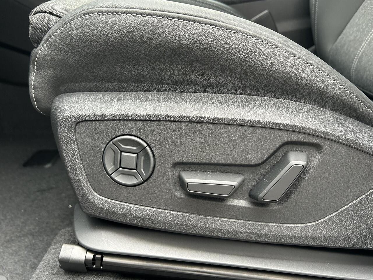 Audi Q6 e-tron S edition (B1) e-tron perf 100Kwh 225 kW / 306 PK | Luchtvering | Stuurwielverwarming | Matrix | Keyless Entry | Elektrische Stoel | Stoelverwarming voor-achter |