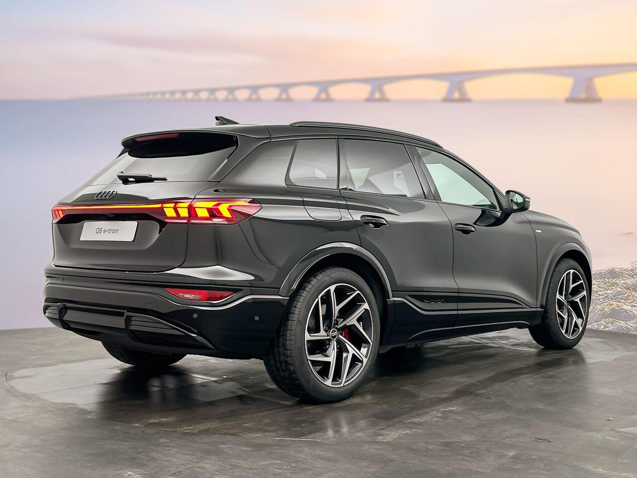 Audi Q6 e-tron S edition e-tron perf 100Kwh 225 kW / 306 PK SUV E