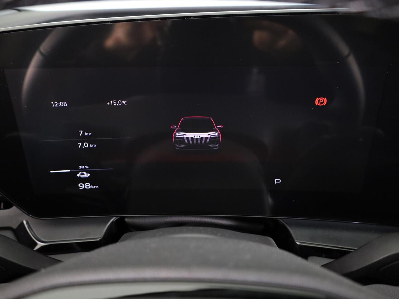 Audi Q6 e-tron Advanced edition 83Kwh 252 pk SUV | Tech pakket plus | Glazen panoramadak | Sportstoelen | Frunk |