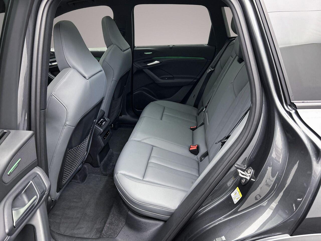 Audi Q6 SQ6 e-tron quattro 100 kWh | Pano | Headup | Trekhaak | Oled | Matrix | Tech pro | Memory | ACC | MMI pro |