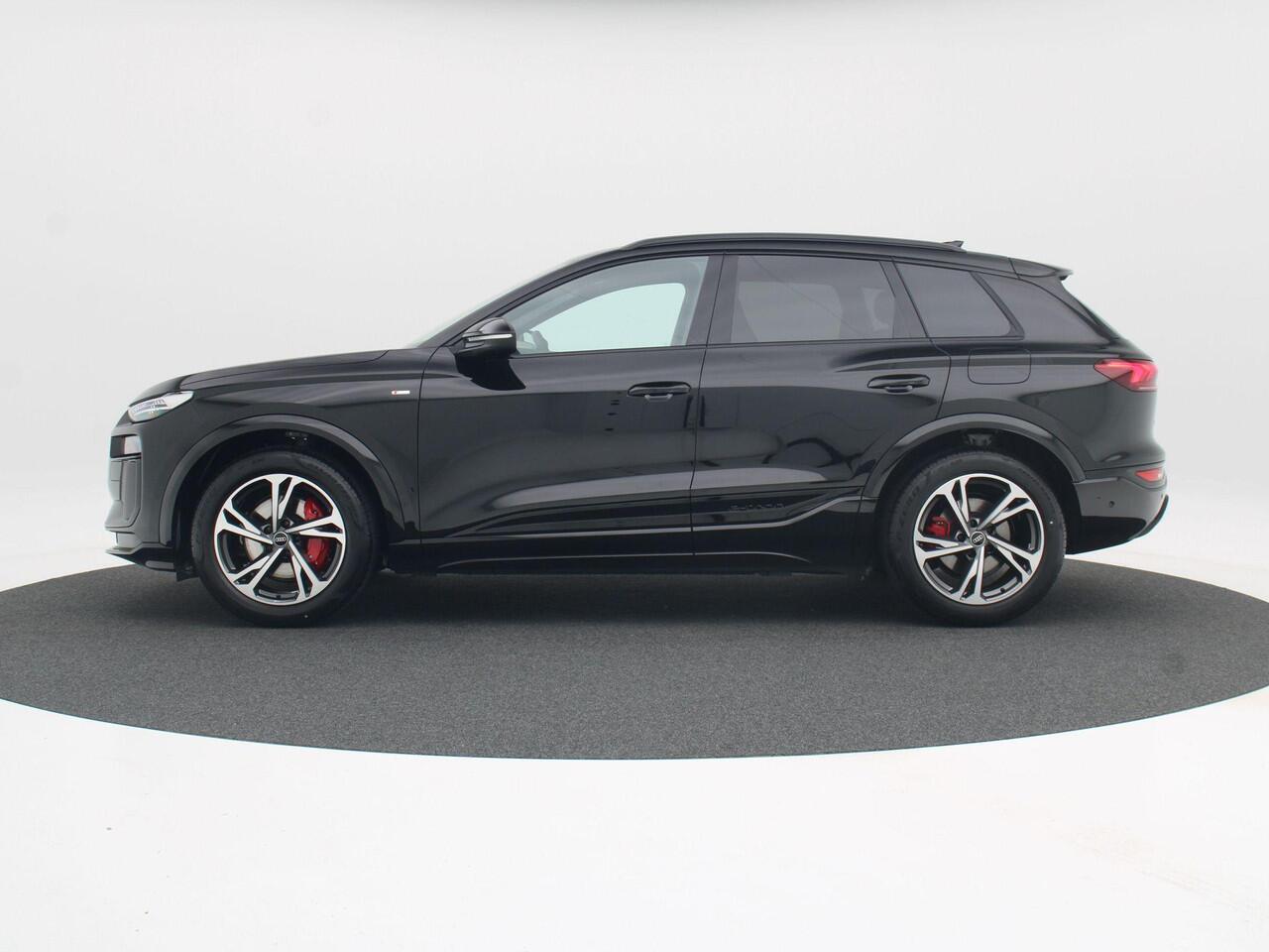 Audi Q6 S edition e-tron 83Kwh |252 PK | 20 inch | Tech Pro pakket | Privacyglas |