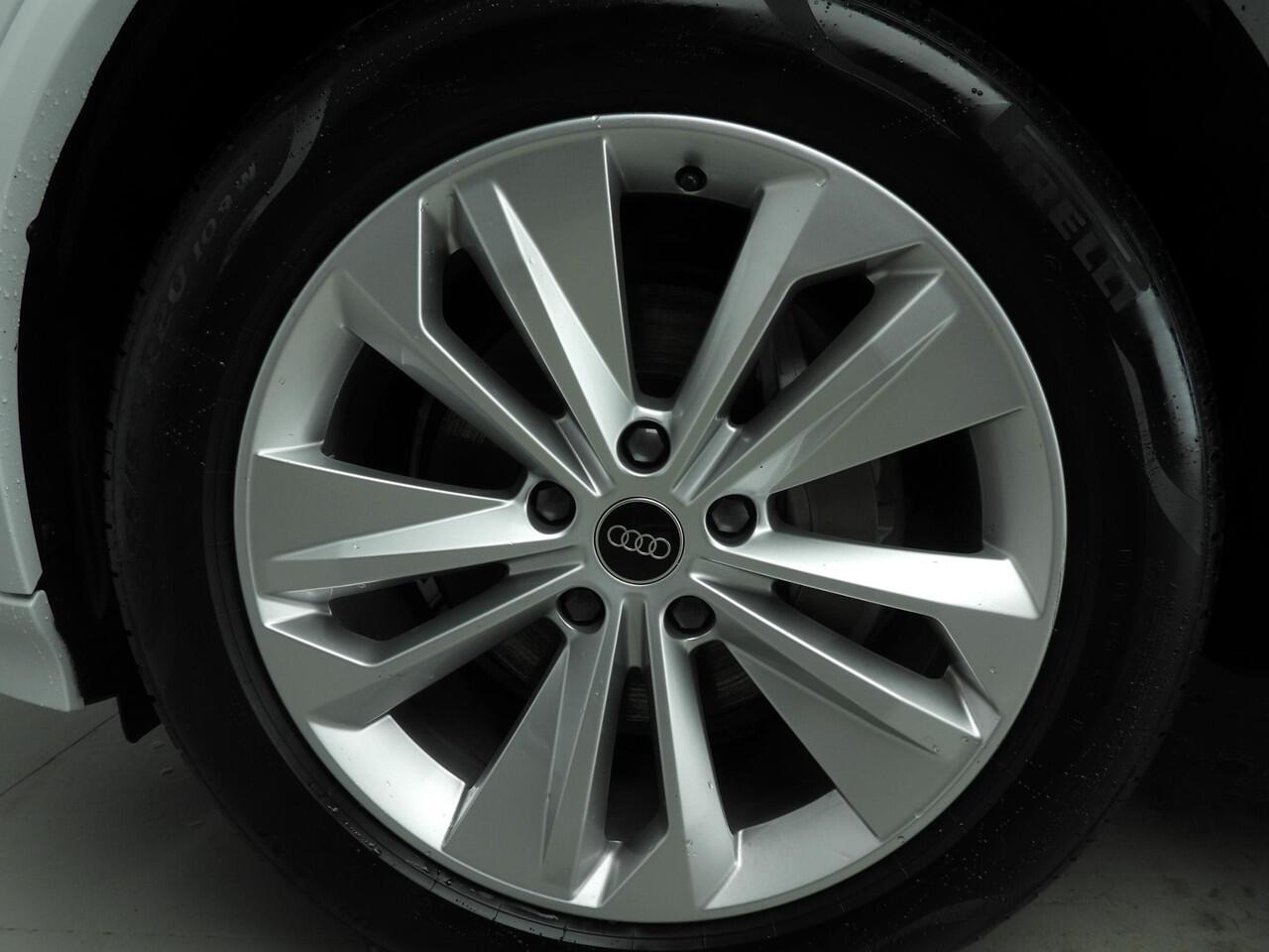 Audi Q6 e-tron Advanced edition 100 kWh | SoH 99,1% | B&O | Luchtvering | Pano | MMI bijrijdersdisplay