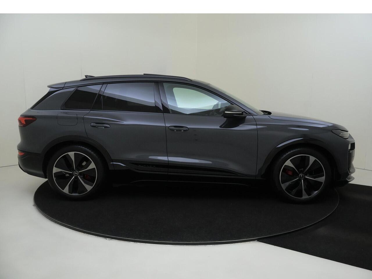 Audi Q6 e-tron edition quattro 100 kWh | Panoramadak | Bang & Olufsen | Luchtvering | 360 camera | Head-up display | Leder/alcantara bekleding | Display passagierszijde | Parkeerassistent |