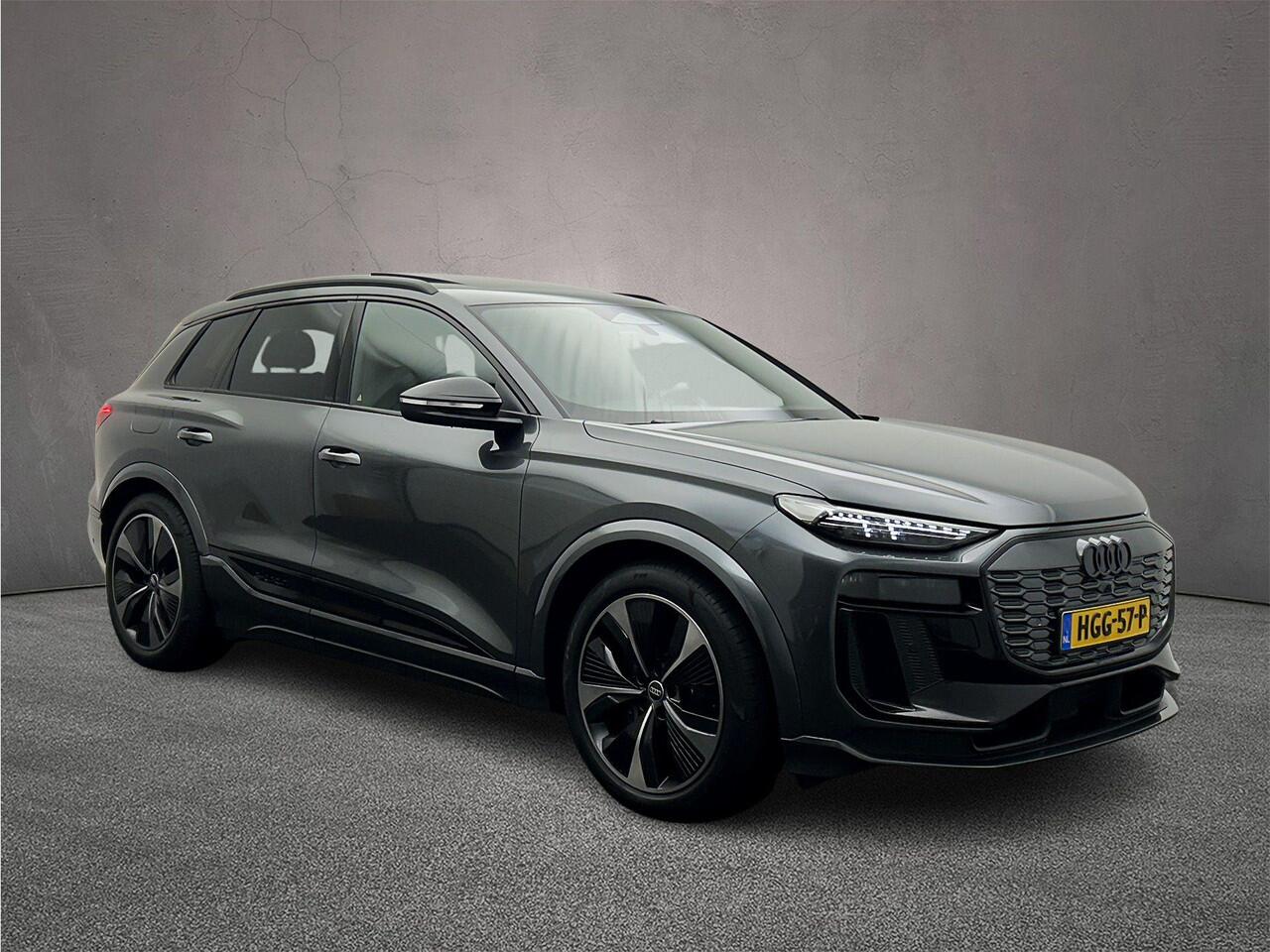 Audi Q6 SQ6 e-tron quattro 100 kWh | Pano | Headup | Trekhaak | Oled | Matrix | Tech pro | Memory | ACC | MMI pro |