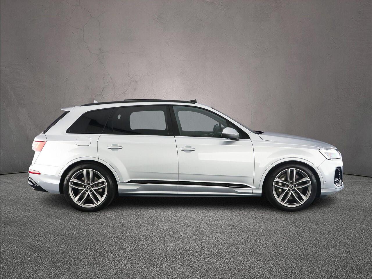 Audi Q7 55 TFSI e 394PK quattro Pro Line S | Pano | B&O | Head Up | 4-wielbest.| Trekhaak | S-Line | Adapt. Cruise | Dodehoeksensoren |