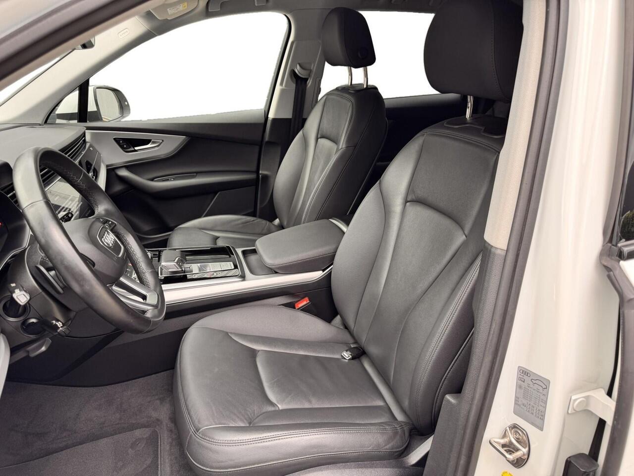 Audi Q7 55 TFSI e quattro Pro Line Plus Trekhaak, Luchtvering, 22 Inch. Velgen