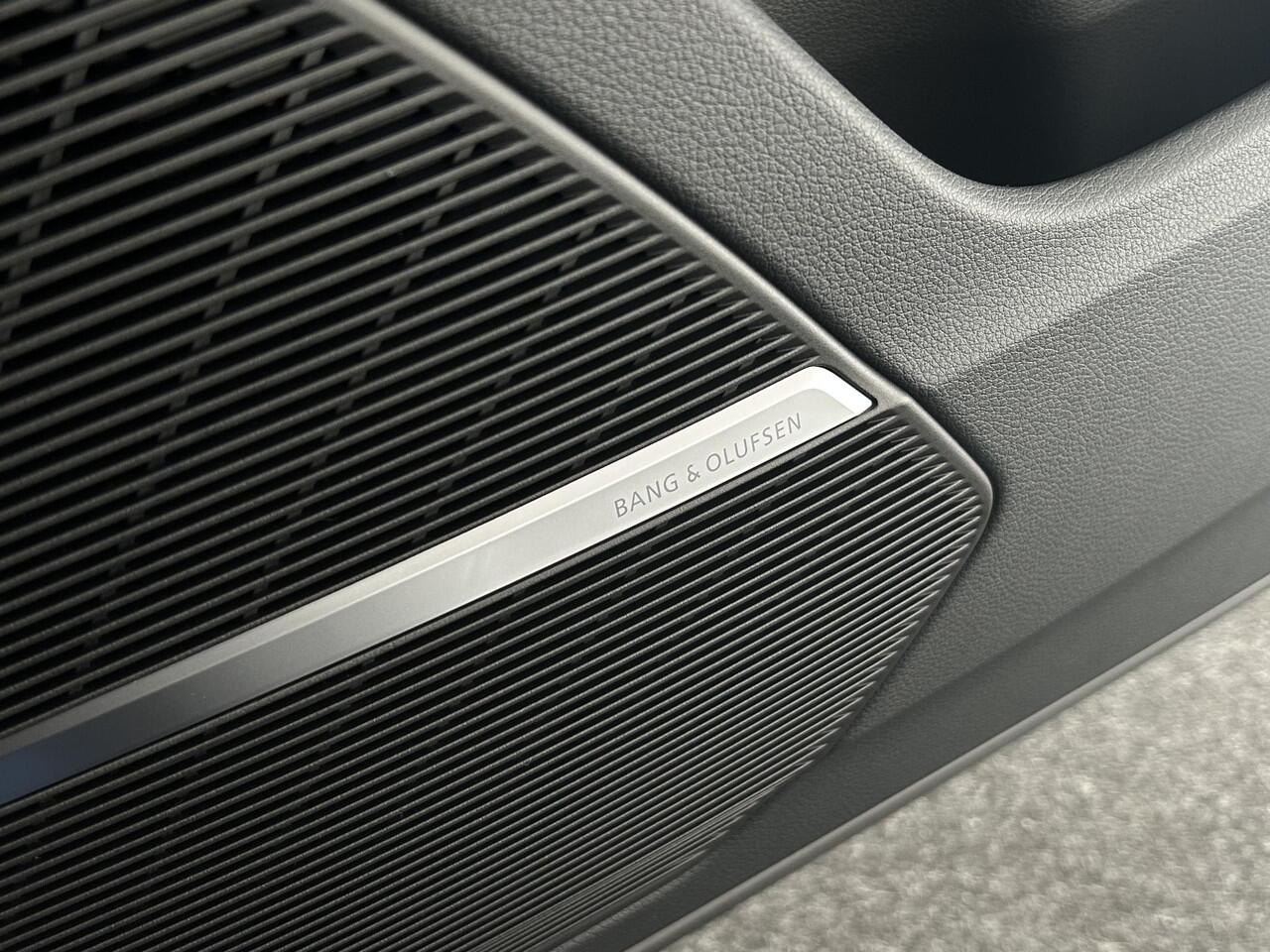 Audi Q7 55 TFSI e 394pk quattro Pro Line S Leder Trekhaak 360Camera Head-Up B&O Memory Panoramadak Keyless Virtual Cockpit Navigatie