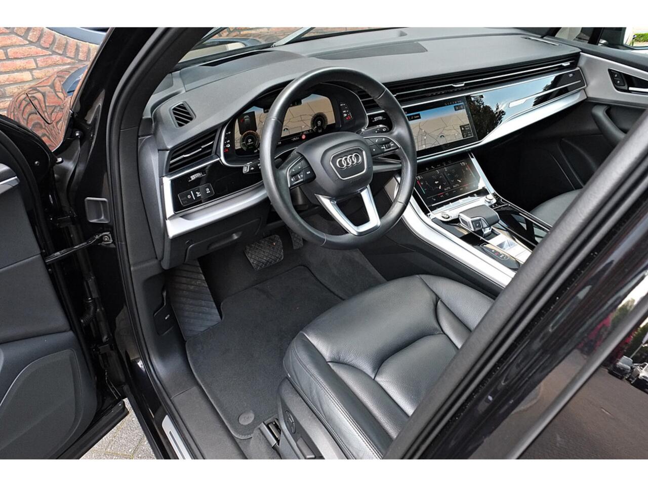 Audi Q7 55 TFSI e quattro S-LINE ACC, Head-up di