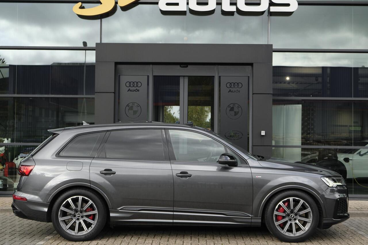 Audi Q7 60 TFSIe 455pk Competition Hybrid Panoramadak *BTW* Head-up Trekhaak elektrisch Leder Adaptive cruise DAB Carplay