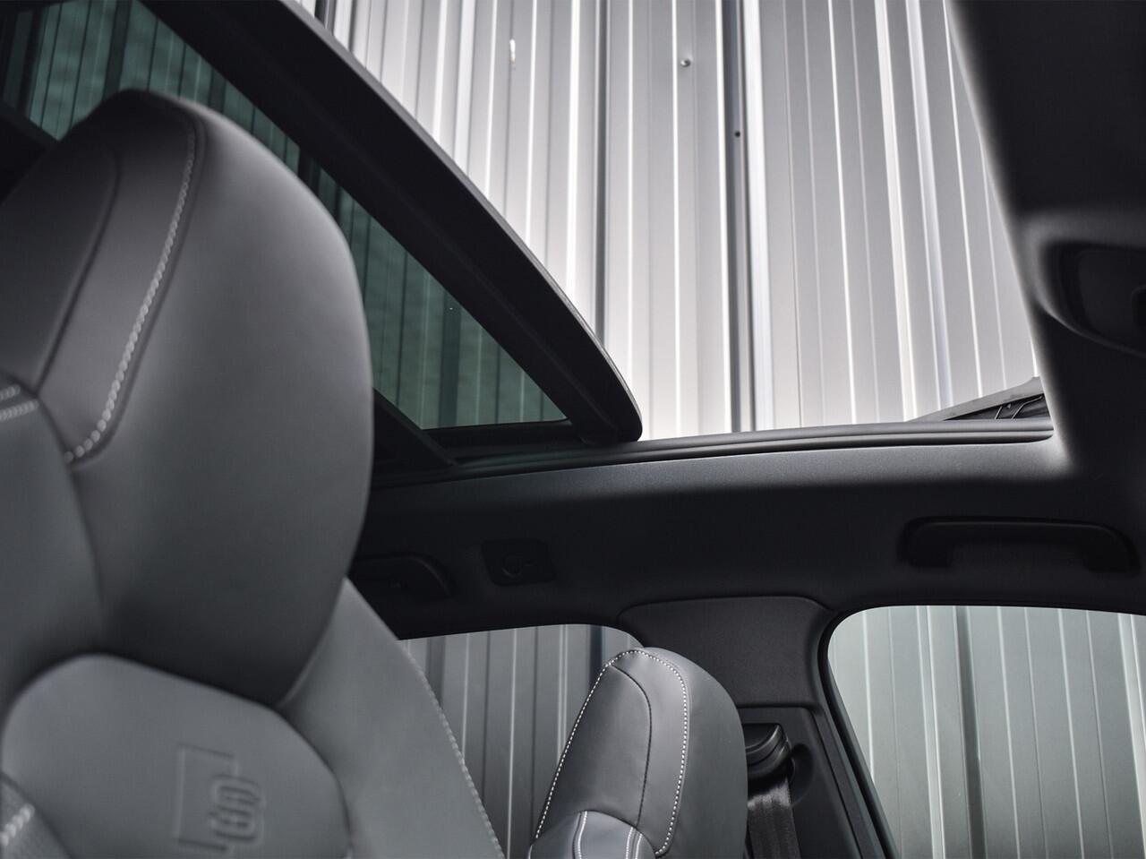 Audi Q7 60 TFSI e QUATTRO PRO LINE S COMPETITION | PANORAMADAK | LUCHTVERING | 4 WHEEL STEERING | HEAD UP | S-SEATS | OLED | 360 CAMERA | SOFT CLOSE | B&O SOUND | TREKHAAK| STOELVERWARMING EN KOELING | AMBIENT SFEERVERLICHTING | STUURVERWARMING