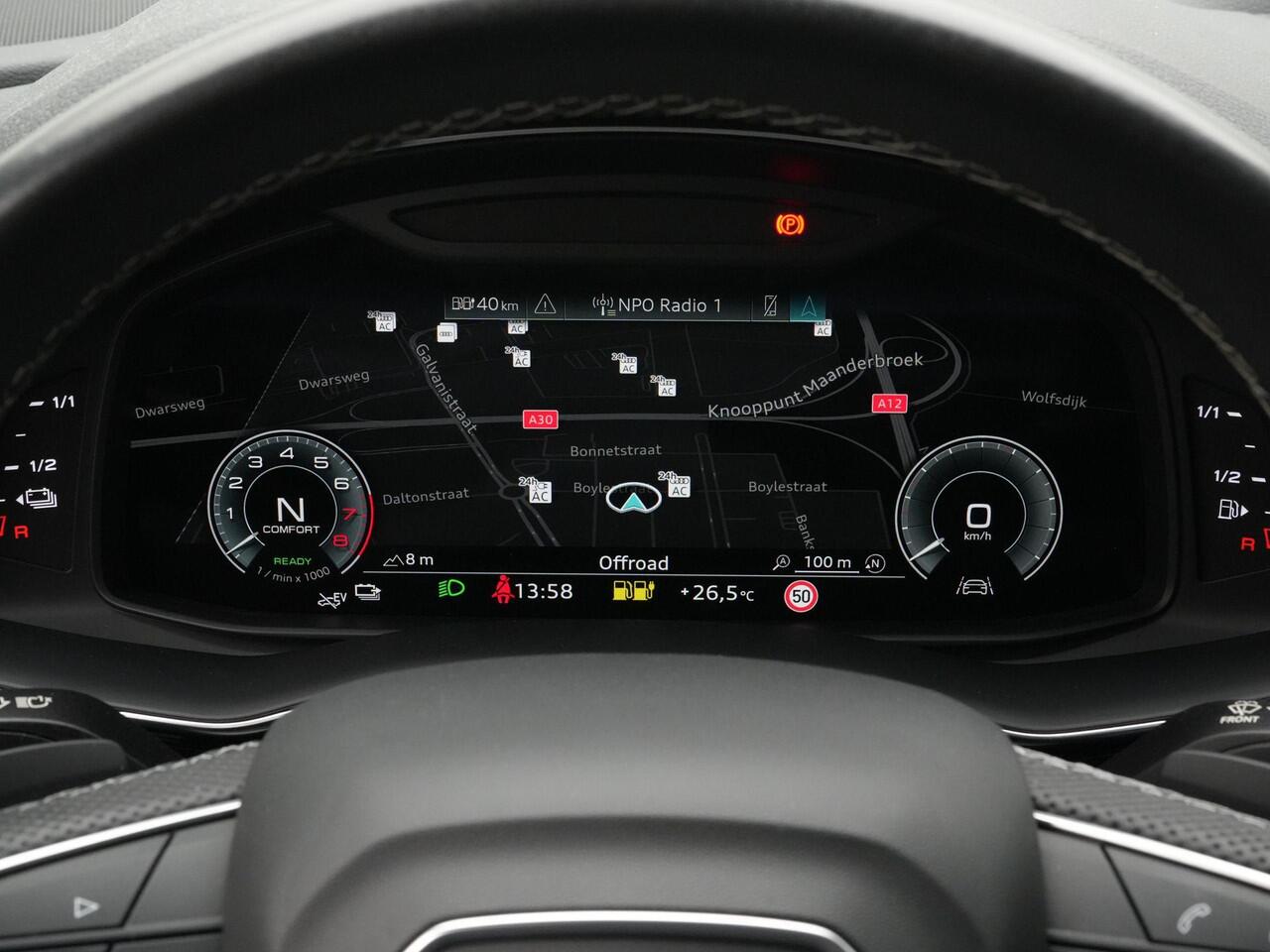 Audi Q7 55 TFSI e 381 pk Tiptronic quattro Pro Line S / S-Line | Panoramadak | Trekhaak | Head-Up Display | Rondomzicht camera | Carbon spiegelkappen | Zwart optiekpakket plus | 21 inch