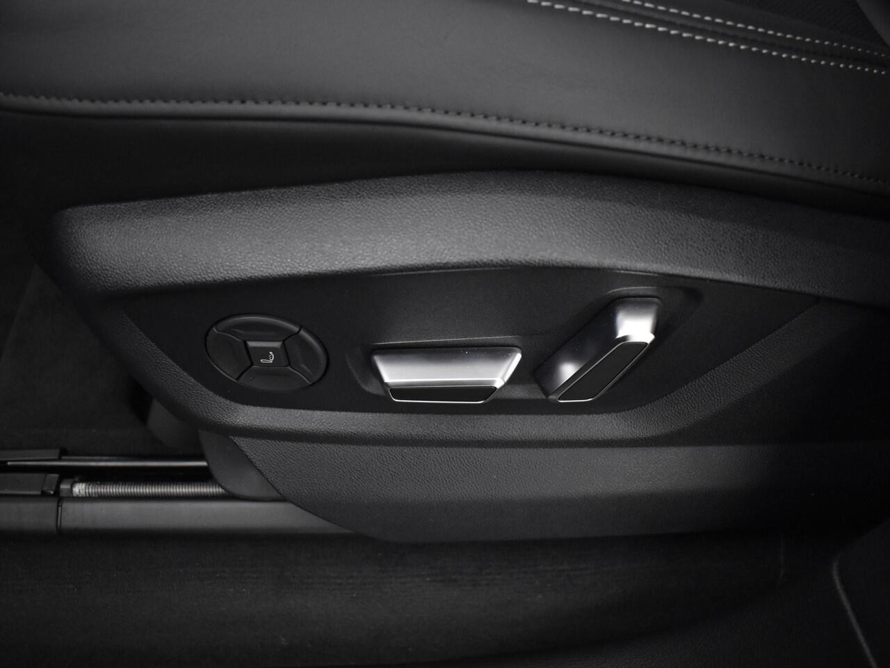 Audi Q7 Pro Line Advanced 55 TFSI e 394 PK · Assist. pakket parking plus + tour + city · Comfortsleutel · Trekhaak · Stoelverwarming voor + achter · Stoelmassage + ventilatie