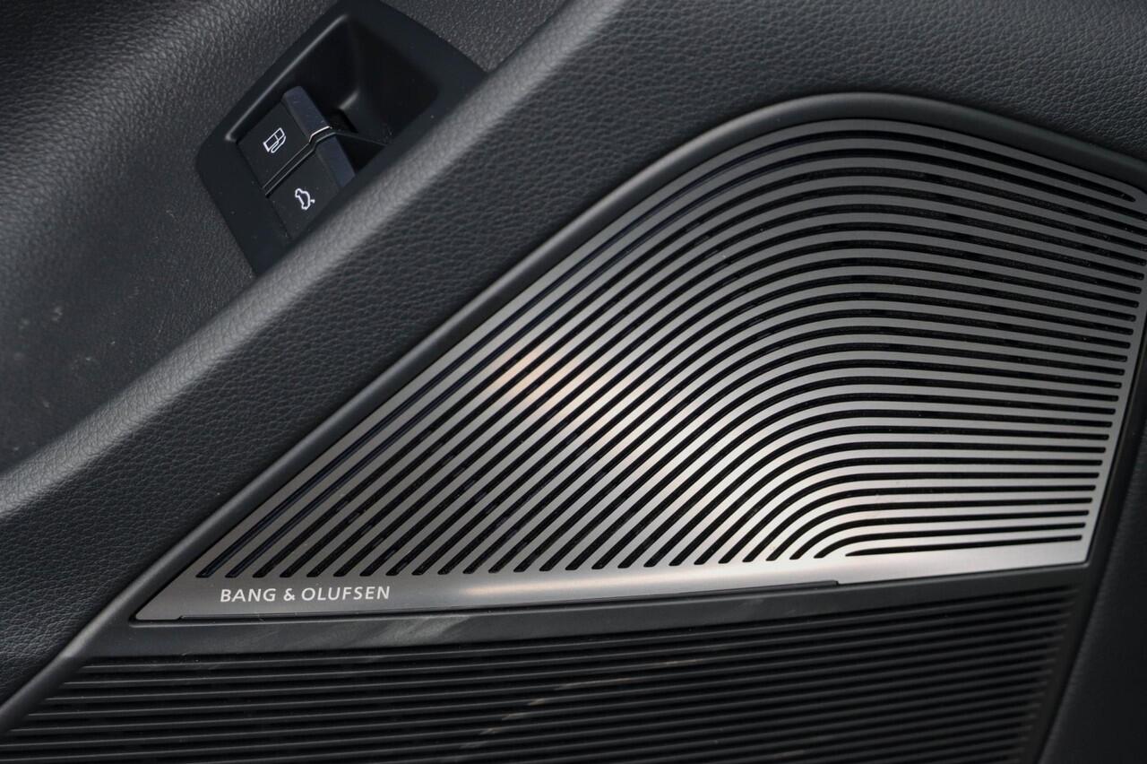 Audi Q7 55 TFSI e Quattro S Line 340pk | B&O Audio | Black Pack | Trekhaak