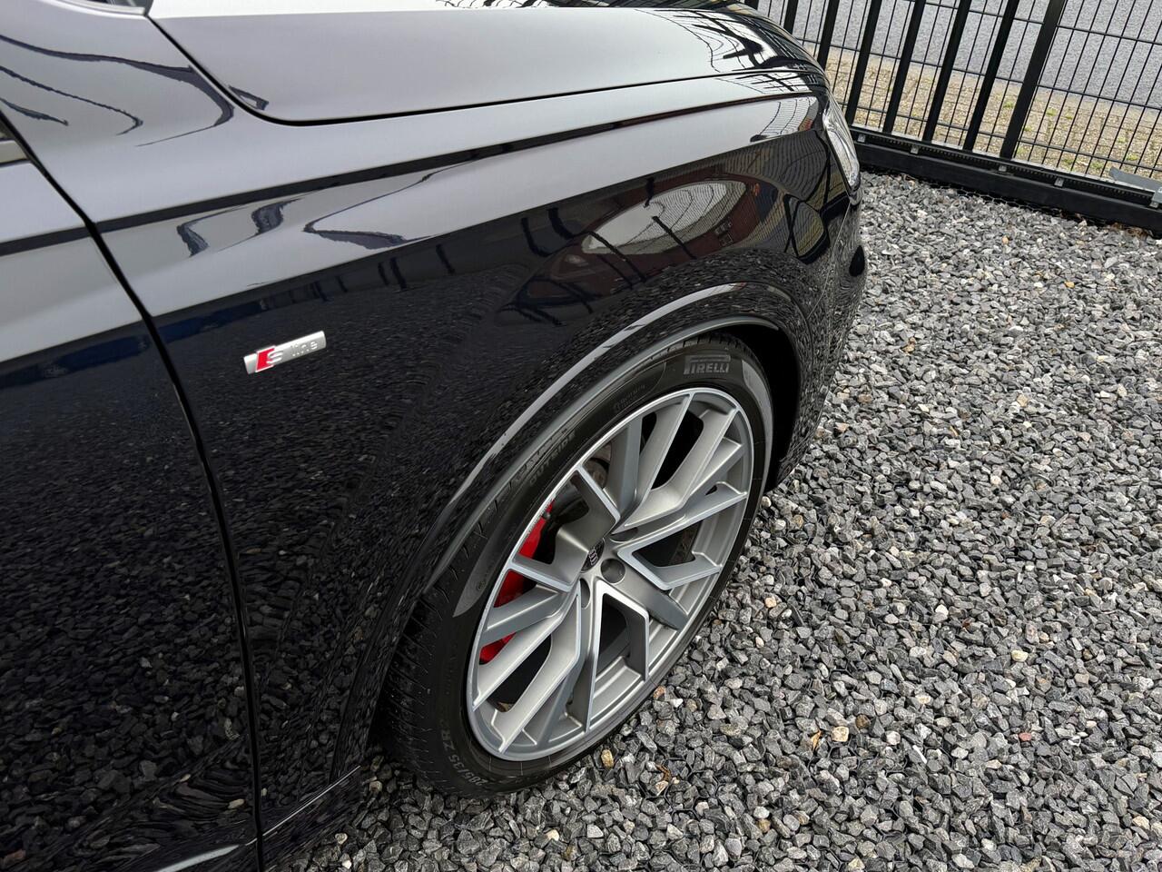 Audi Q7 55 TFSIe S-Line 2021 Luchtvering|Camera|Trekhaak|SQ7 Zwart