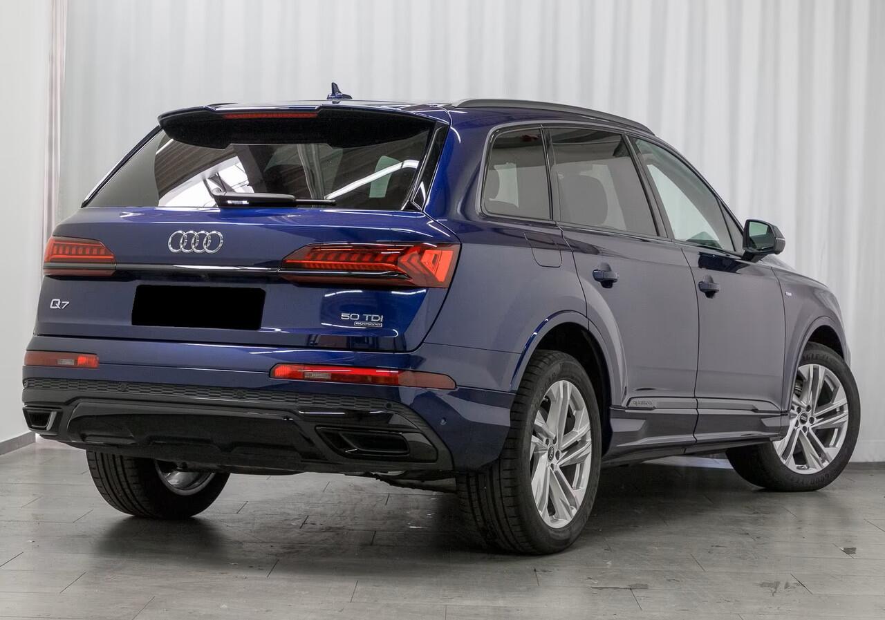 Audi Q7 50 TDI quattro S Line 286 PK Grijs Kenteken ACC Trekhaak Luchtvering Memory LED 20 Inch Black Pack