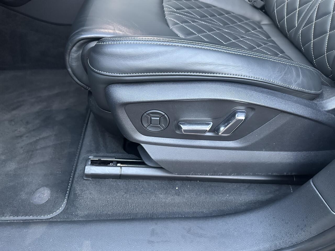 Audi Q7 60 TFSI e quattro Competition | Pano dak | Trekhaak | Navi | LMV